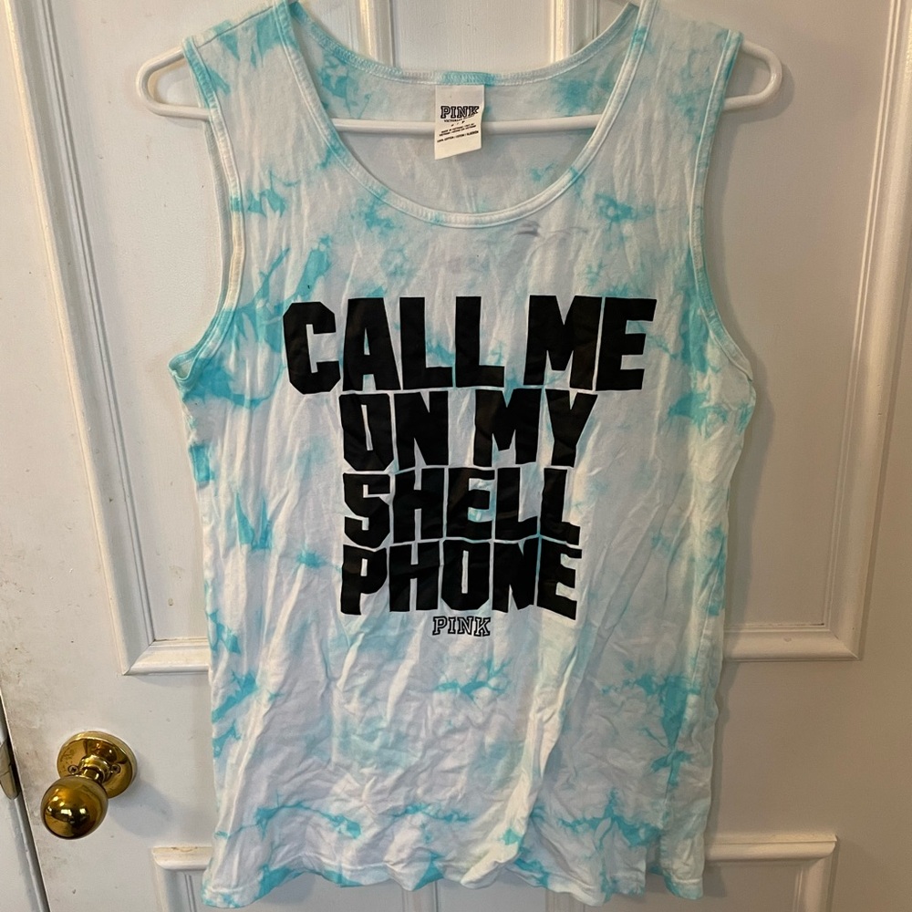 Awesome oversized VS PINK graphic tank excellent condition